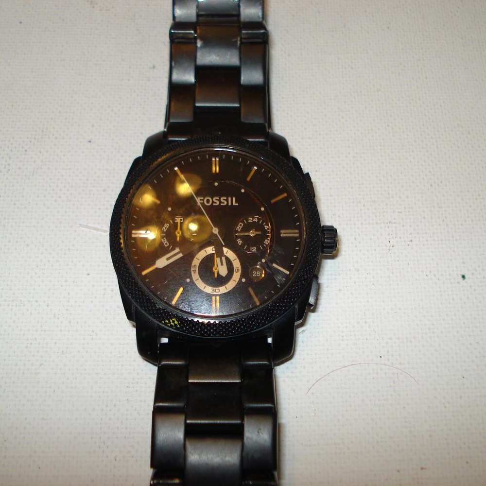 RARE LARGE MEN'S FOSSIL 3 DIAL GOLD/BLACK MILITARY WATCH DAY DATE FS4682